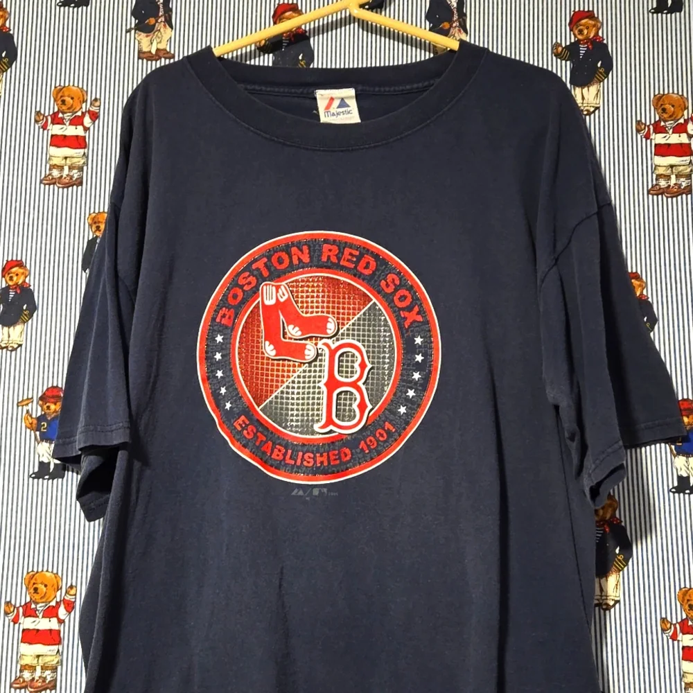 Vintage 90s Majestic Boston Red Sox Est 1901 MLB T Shirt Rubber Front Graphic